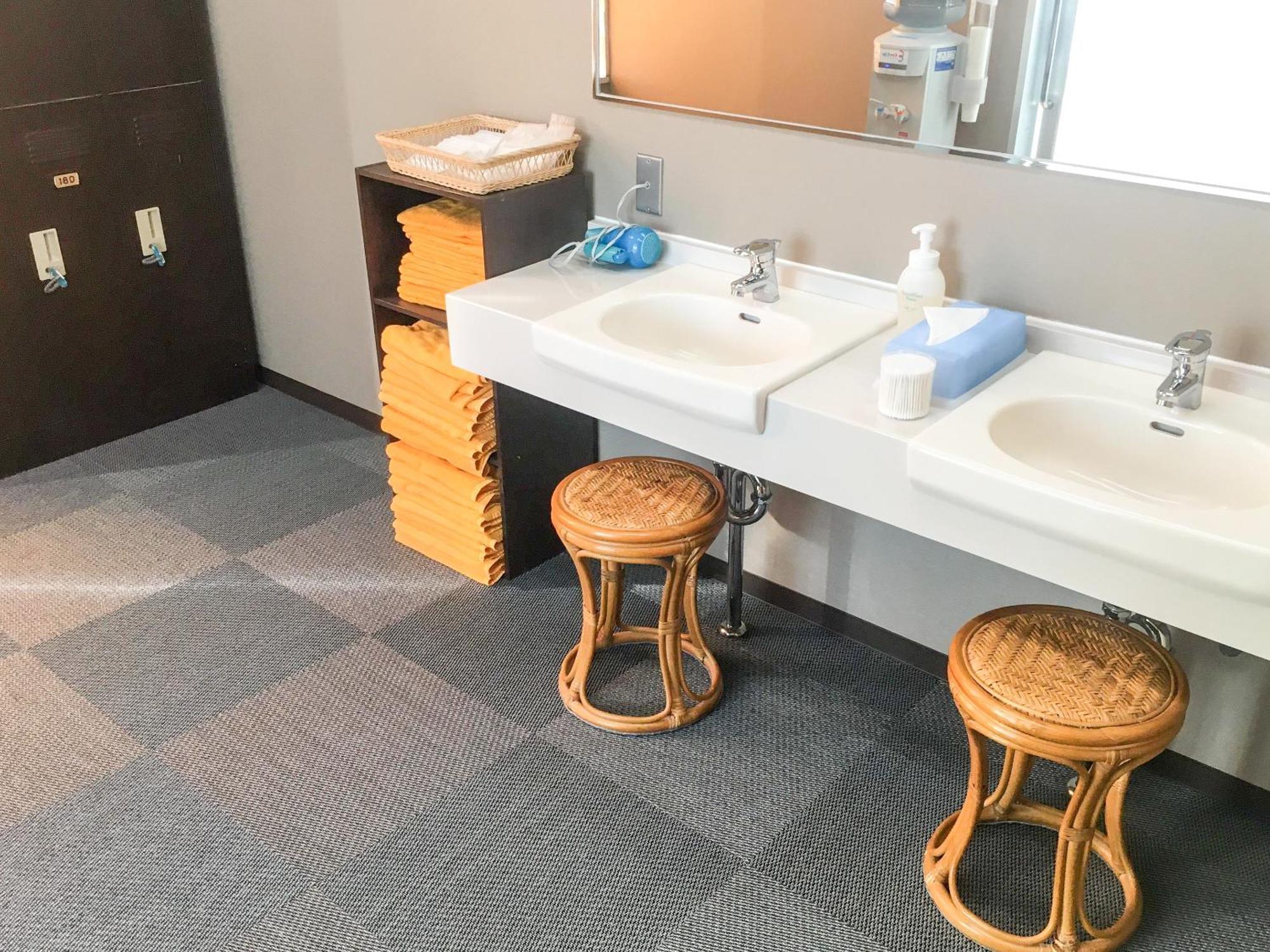 Hotel Livemax Budget Chitose Čitose Exteriér fotografie